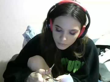 alicewoolfy chaturbate