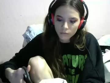 alicewoolfy chaturbate