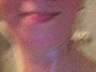 Amelie17 bongacams