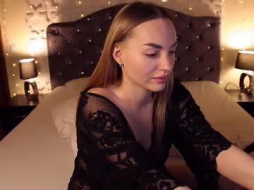 cherry_bomb19 chaturbate