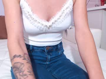 crystalmaiden95 chaturbate