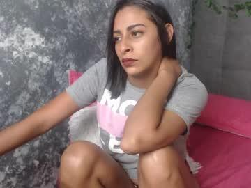 darelle_bathich chaturbate