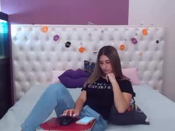 evelynnmoon chaturbate