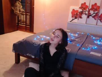 hellokittykiss chaturbate