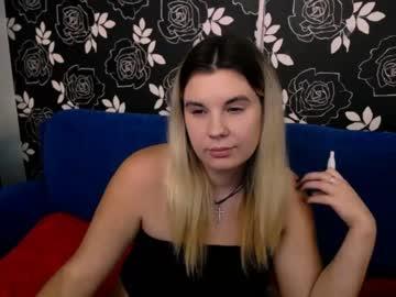 juicy_strawberry chaturbate