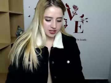 kristinhix chaturbate