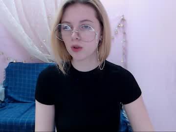 lilly_nightdancer chaturbate