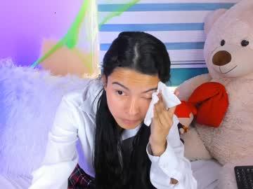 little_maura chaturbate