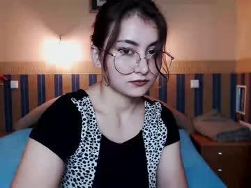 loraliecutter chaturbate