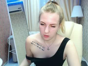 loreinfields chaturbate