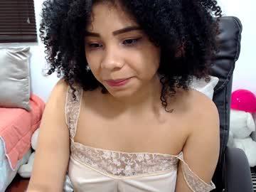 mikaella09 chaturbate