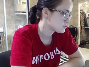 millymila chaturbate