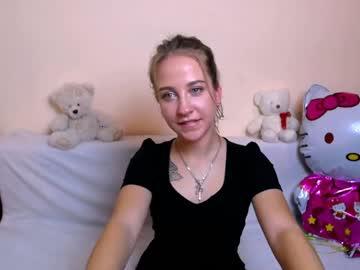 mona_li chaturbate