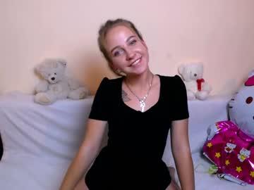 mona_li chaturbate