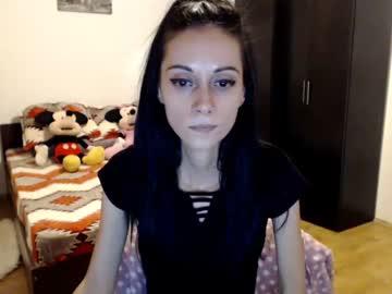 nicolequeen28 chaturbate