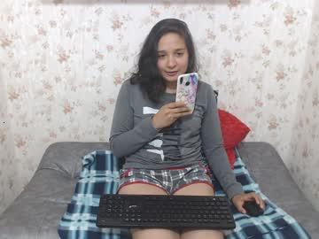 nikolet_snow chaturbate