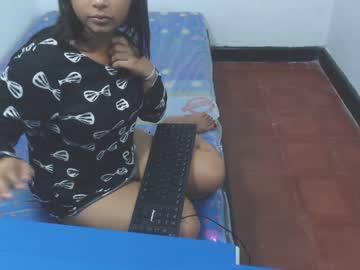 perlaloverxx chaturbate