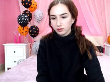 playhotshy chaturbate