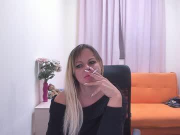 pomellamay chaturbate