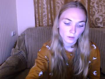 roxana_west chaturbate