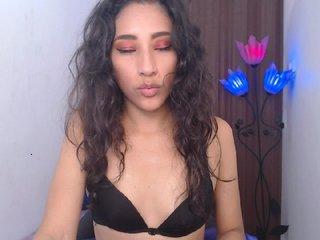 SkinnyHotBby bongacams