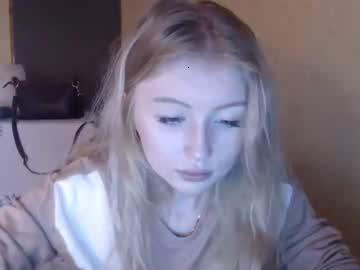 white__queen chaturbate