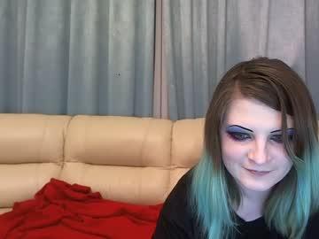 wolfs_lily chaturbate