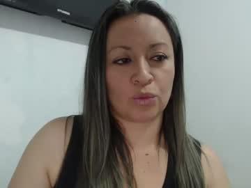 xkarina_hotmilf chaturbate